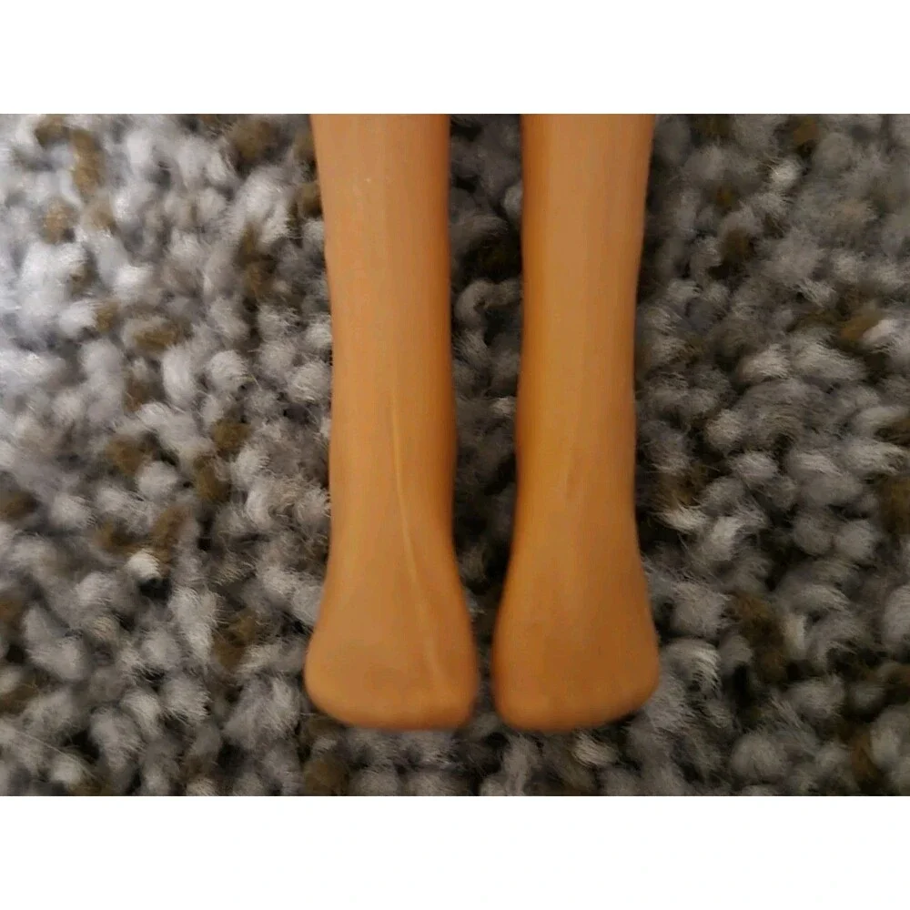 Mattel Barbie 1976 Twist N Turn Malaysia Bendable Knees Blonde Hair Blue Eyes